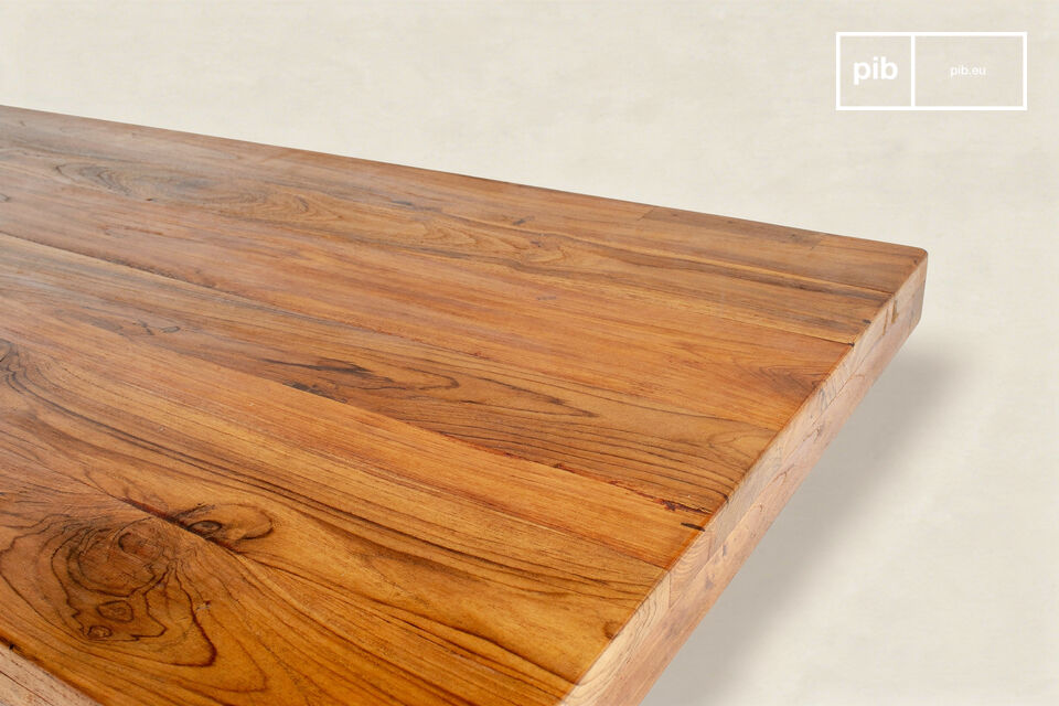 The laminated sections are assembled to ensure structural stability in the face of temperature