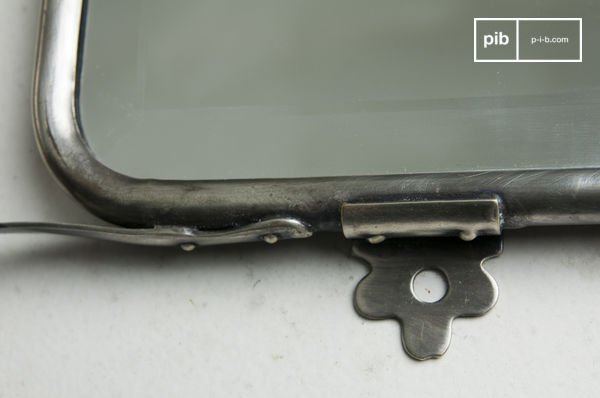 Detail des Wandmontagesystems.