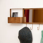 Eine multifunktionale Garderobe.