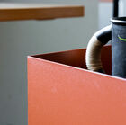 This table brings a colourful touch full of pep.