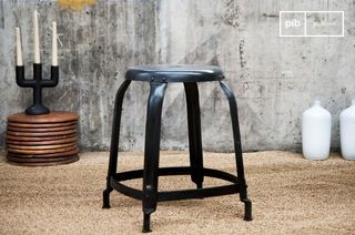 Studio Stool matt black with rivets