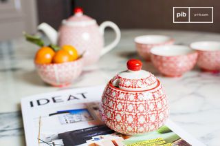 Sucrier en porcelaine à motifs