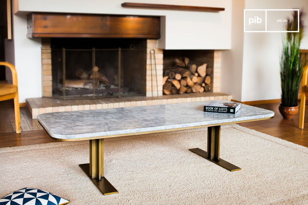 Table basse en marbre blanc  Carrera