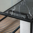 Un plateau en deux sections. L'une en marbre noir, l'autre en verre fumé.