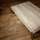 Table particulièrement robuste.