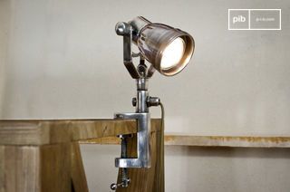 Silver metal clamp lamp Vail