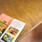 Le plateau de la table Liverpool est réalisé en chêne