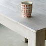 La table en bois Epicure est un meuble campagne qui apportera une note résolument rétro à votre