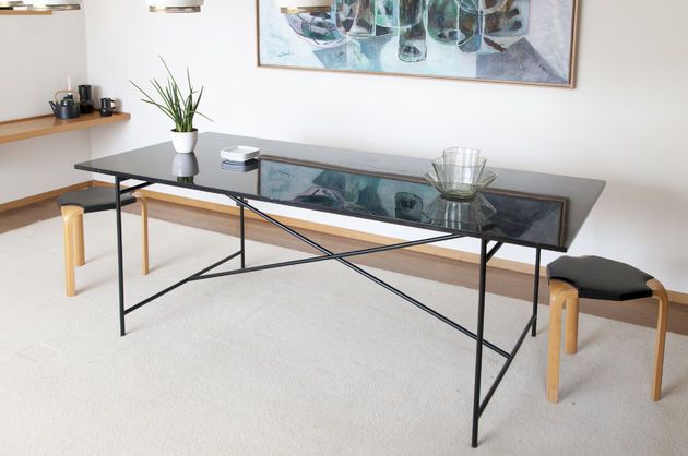 Table en marbre noir Thorning