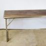 Bureau ou table de repas en métal et bois verni.