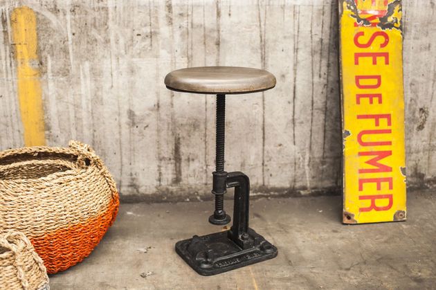 Tabouret de fonderie en métal Payson