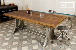 Tavolo da pranzo in legno massello Normandie