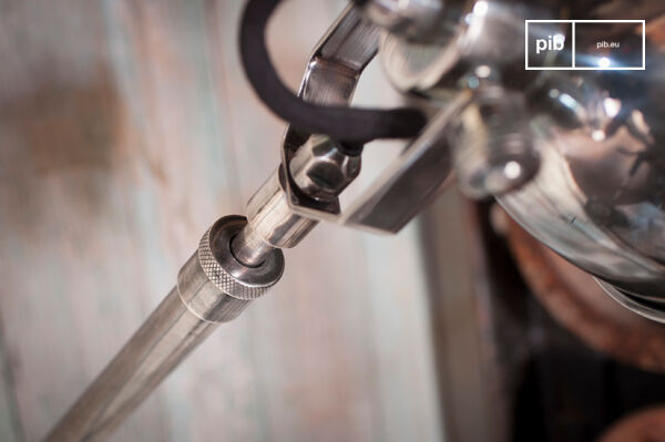 A styleful and timeless industrial telescopic wall lamp