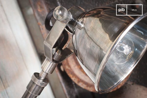 Fixed on the support of your choice