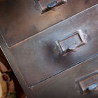 Its label holders give it a very distinctive retro look.