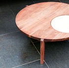Solid wood, roundness and elegance