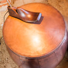 Die zwei Tische Cobré sind total außergewöhnliche kleine Möbel