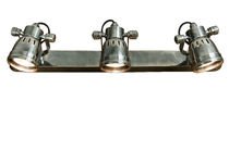 Triplice applique in metallo argentato