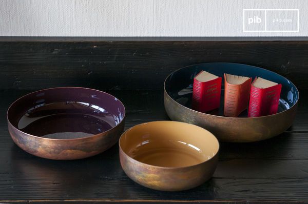 Coupelles dotées de patins en caoutchouc pour une stabilité optimale.