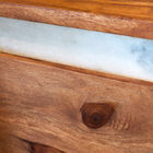 The white marble has a very elegant finish.