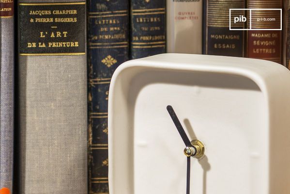 Deko in hellem Weiß