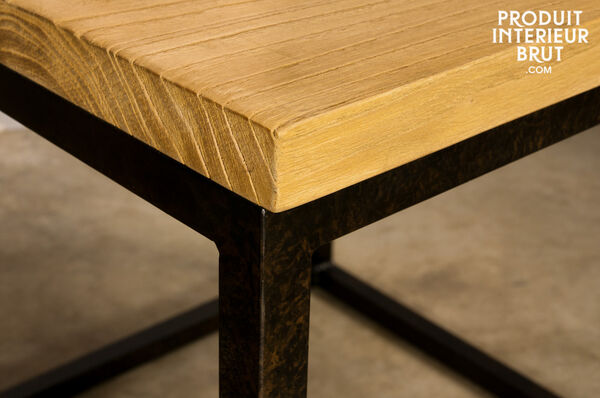 The occasional table Vancouver does not hide its industrial era origins with its metallic structure