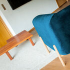 The legs continue slightly along the structure: stylish.