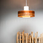 Een mooie vintage hanglamp met een nette vormgeving.