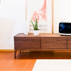 Walnuss-TV-Schrank Hemët