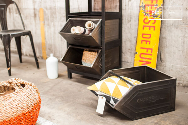 The storage space is very spacious.