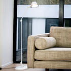 de lamp bestaat uit een 80 centimeter lange arm en een 30 centimeter lange draaiarm.