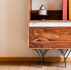 Very stable on its thin and aerial structure in black metal.