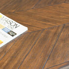 The motif of the tray is inspired by old parquet floors.