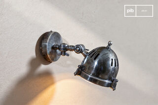 Zilveren metalen vuurtoren wandlamp Laycock